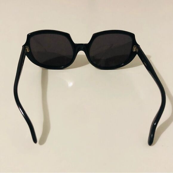 Regency Janie Black Sunglasses - Picture 5 of 7